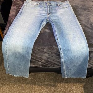 Nice Levi’s with the stylish marks across the front